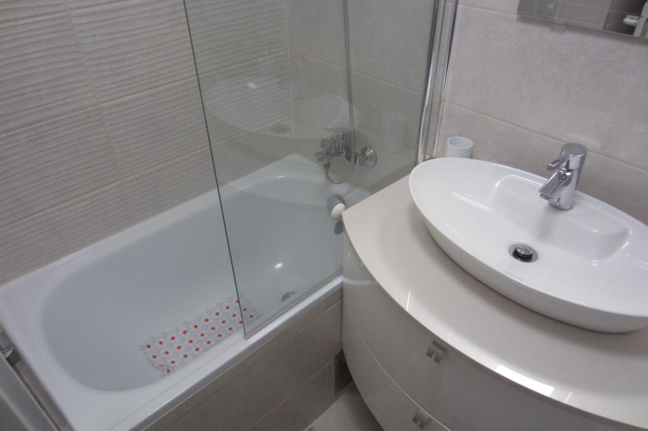Apartman Valinor Miholascica Esterno foto