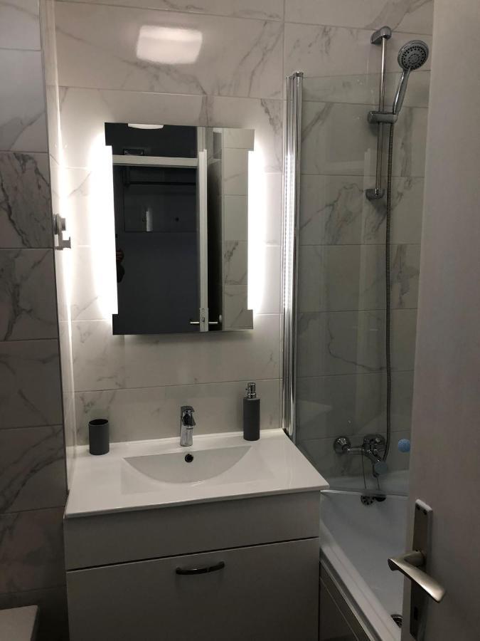Apartman Valinor Miholascica Esterno foto