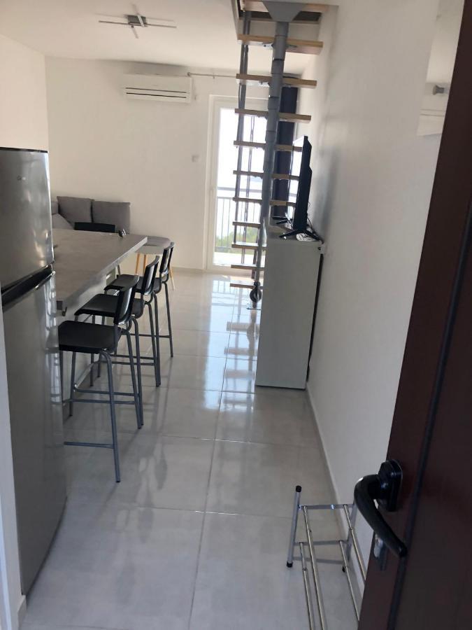 Apartman Valinor Miholascica Esterno foto