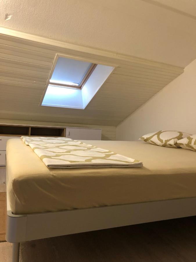 Apartman Valinor Miholascica Esterno foto