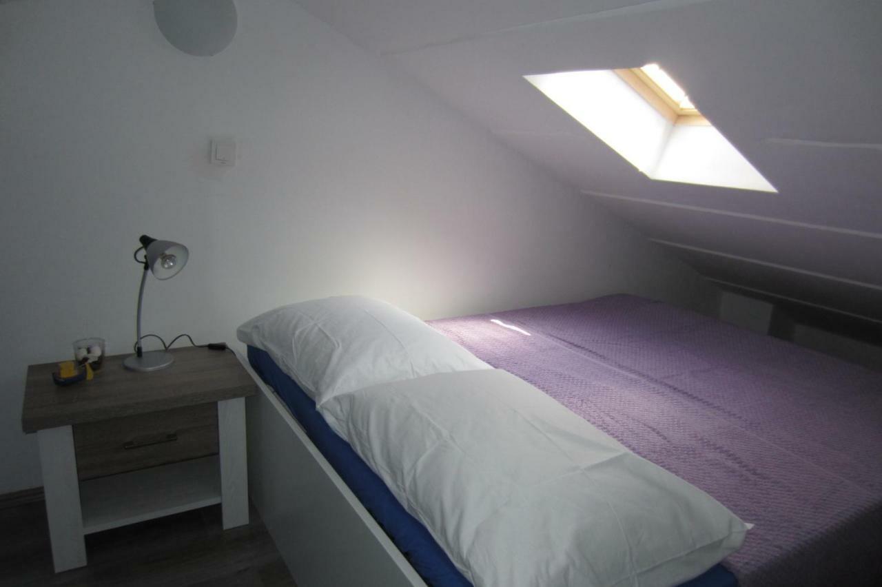 Apartman Valinor Miholascica Esterno foto