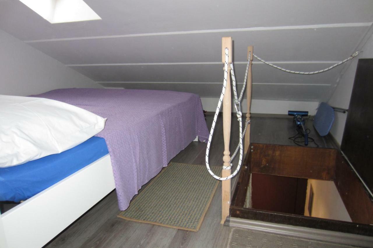 Apartman Valinor Miholascica Esterno foto