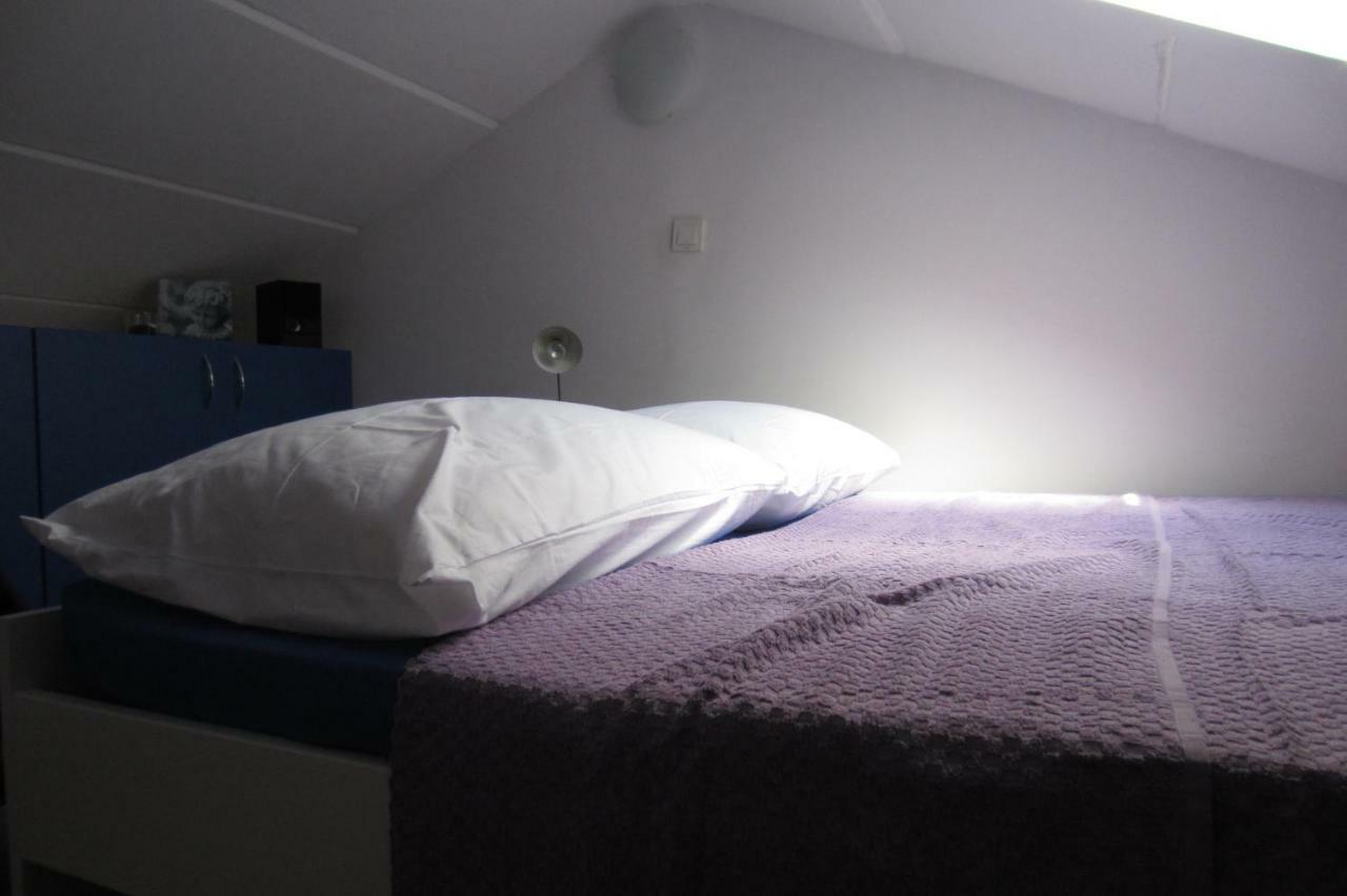 Apartman Valinor Miholascica Esterno foto