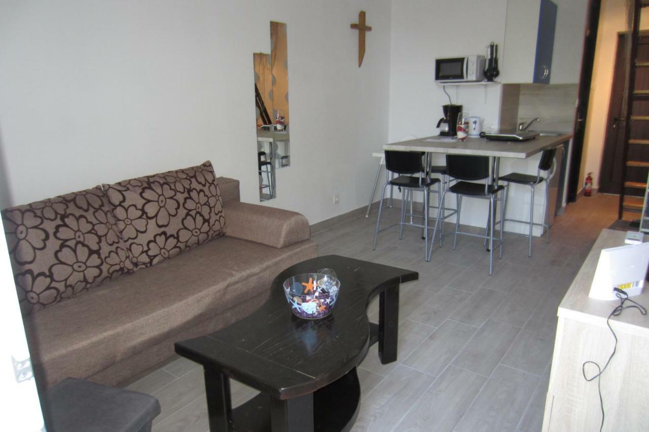 Apartman Valinor Miholascica Esterno foto